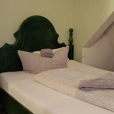 Alice Hotel