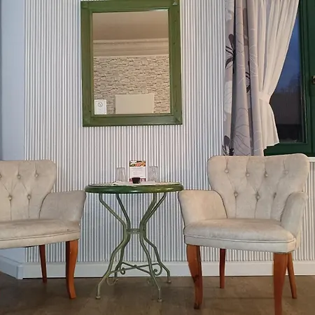 Alice Hotel 3*